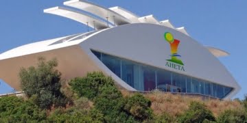 AHETA assina protocolos com empresas para apoio aos associados