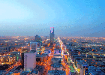 Arábia Saudita vai abrir portas aos turistas para diversificar receitas