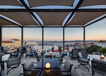 Bairro Alto Hotel  já reabriu com terraços prontos para receber o verão