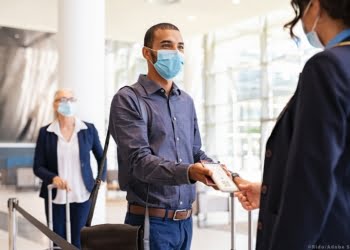 Certificado COVID-19 da UE pode avançar mas só durante 12 meses