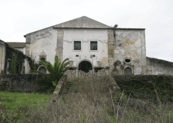 Contrato de concessão do Convento de Santo António dos Capuchos assinado em Leiria