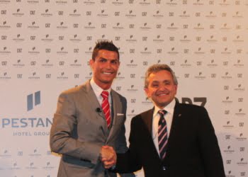 Cristiano Ronaldo e Dionísio Pestana presentes na inauguração do Pestana CR7 Funchal
