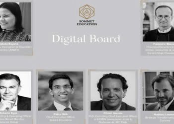 Sommet Education integra novos membros no Digital Board para uma experiência de estudo ampliada