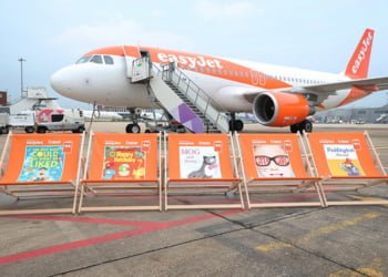 easyJet disponibiliza 60 mil livros em 300 aviões