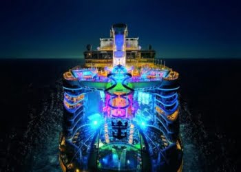 Oasis of the Seas celebra 10 anos com a maior renovação de sempre
