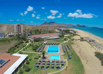 Vila Baleira Resort bisa no Tripadvisor com dois certificados de excelência