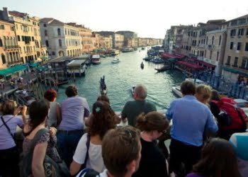 Volta Int.: “Veneza poderá cobrar taxa de entrada para turistas”